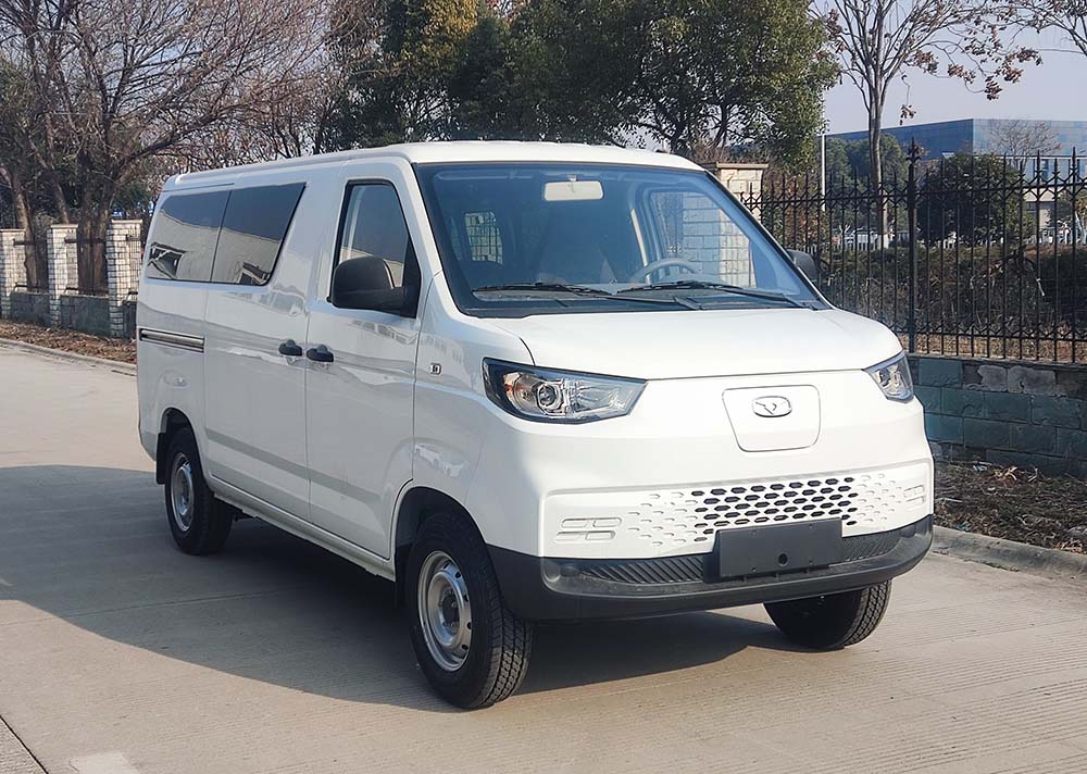 凯翼牌4.5米6座纯电动多用途乘用车(WHJ6451BEVK131)