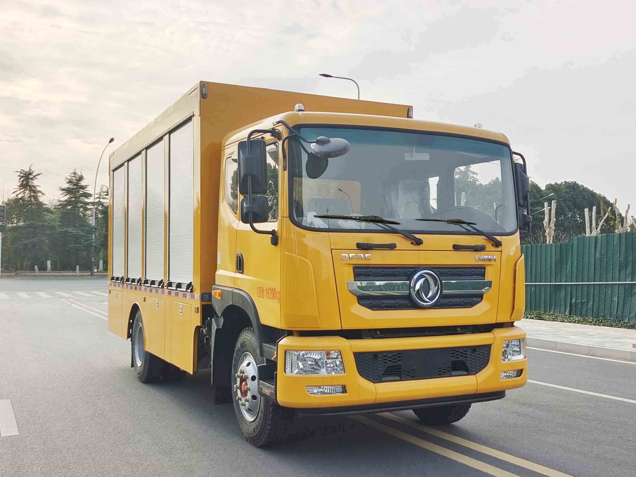 瑞力星牌RLQ5165XZBE6装备车