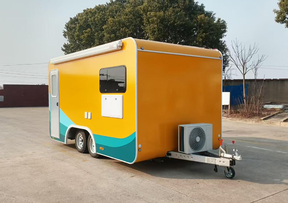 灵通纵恒牌6.1米0.2吨2轴中置轴旅居挂车(HBZ9020XLJ)