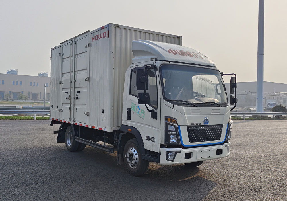 豪沃牌ZZ5047XXYF3414Z145BEV82纯电动厢式货车