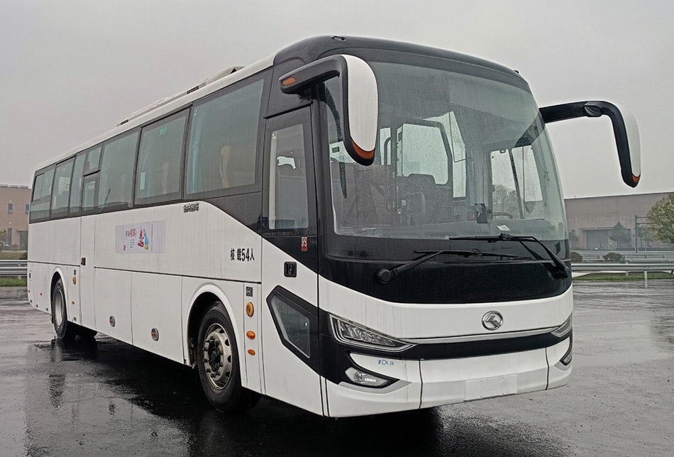 金龙牌11.7米24-54座纯电动城市客车(XMQ6125CGBEVL03)