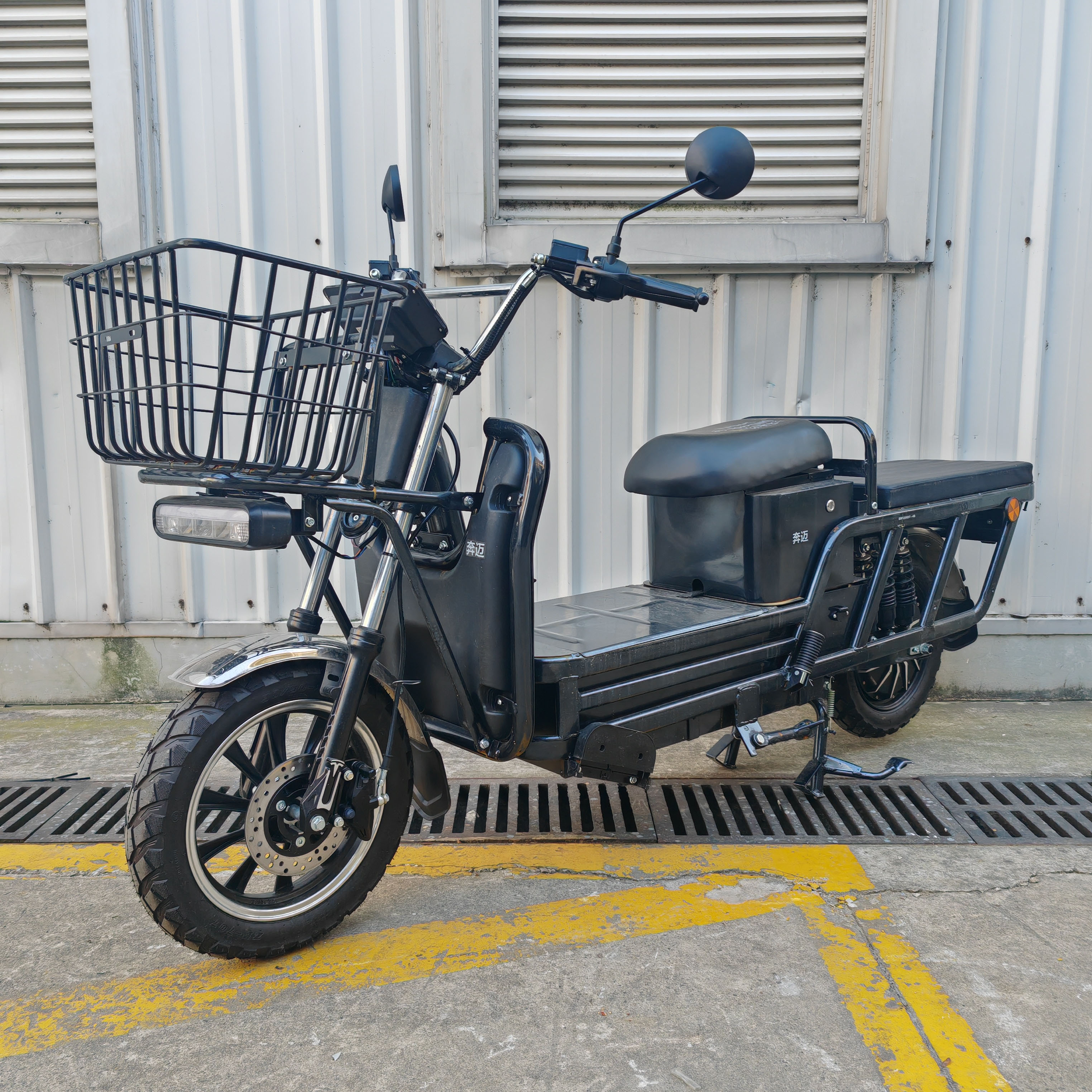BM1200DT-4B 奔迈牌纯电动前盘式后盘式电动两轮摩托车图片