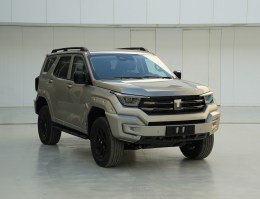 插电式混合动力越野乘用车