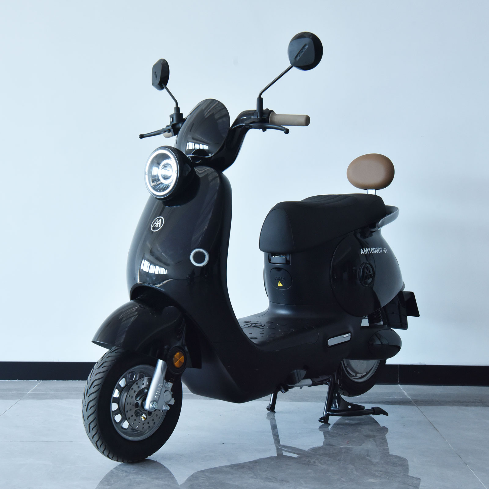 电动两轮摩托车
