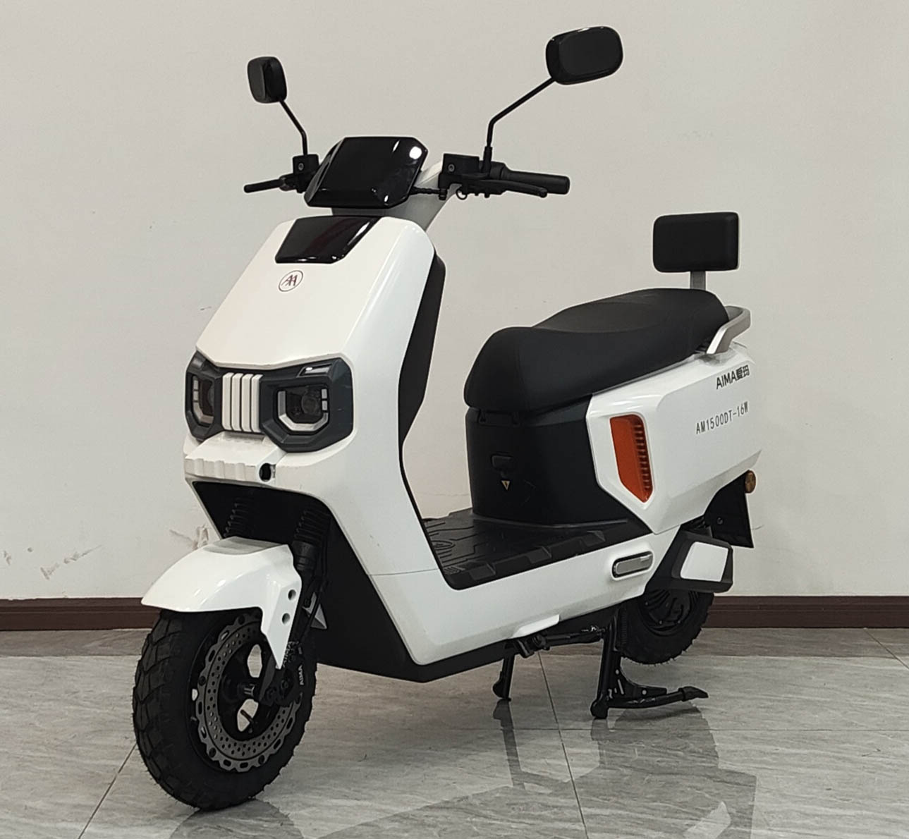 电动两轮摩托车