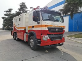 采油车