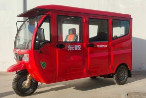 电动正三轮摩托车