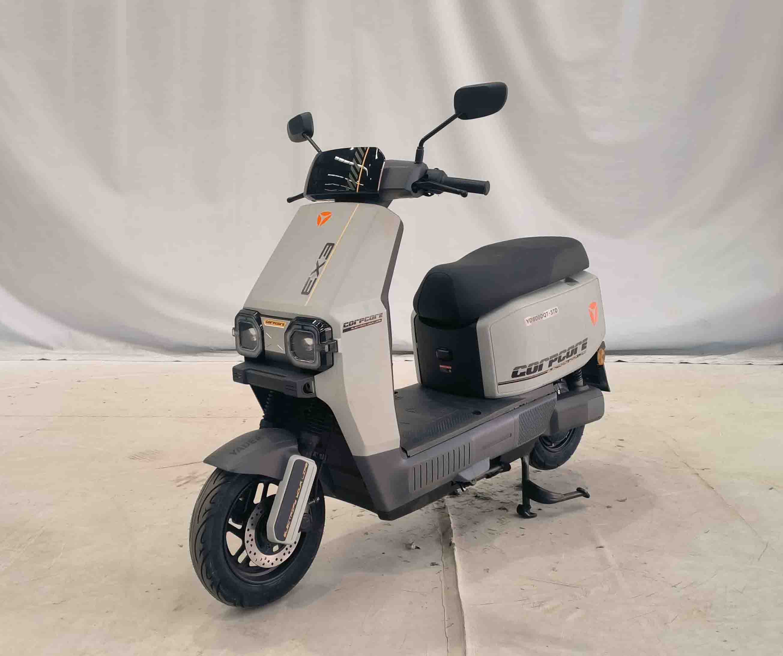 YD800DQT-37D 雅迪牌纯电动前盘式后盘式/鼓式电动两轮轻便摩托车图片