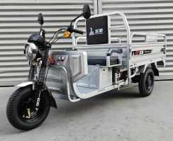 电动正三轮摩托车