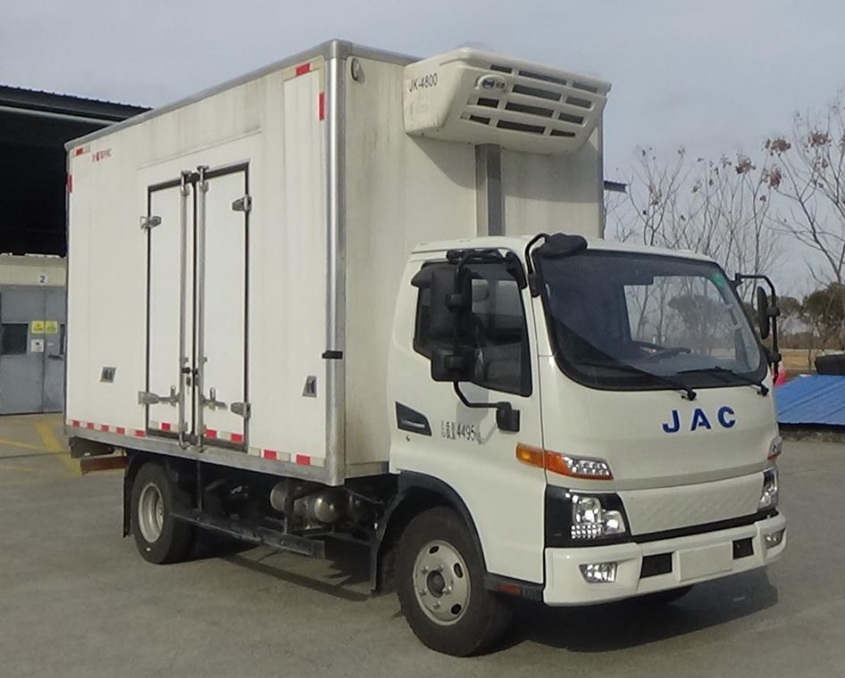 NJL5042XLCEVA型纯电动冷藏车图片