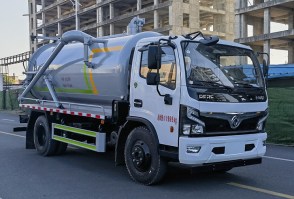 吸污车