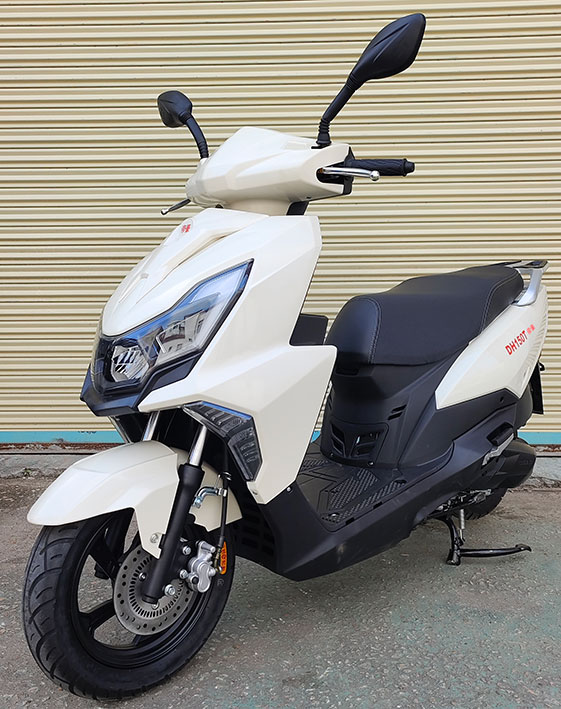 两轮摩托车
