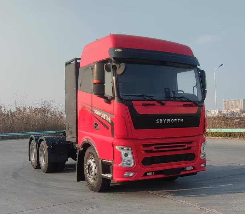NJL4252KEKBEV6 创维牌612马力后双桥,后八轮纯电动换电式纯电动半挂牵引车图片