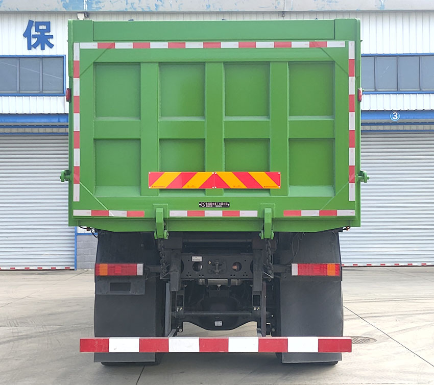 QCC3313BEVH6A3 集瑞联合牌694马力前四后八纯电动6.8米纯电动自卸汽车图片