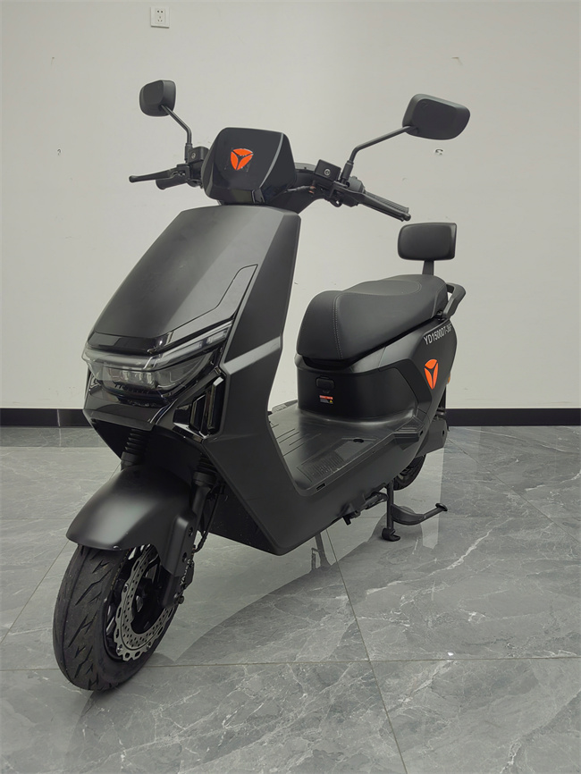 电动两轮摩托车