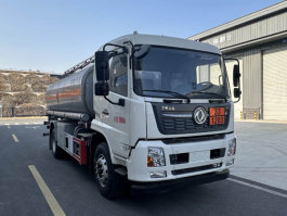 运油车