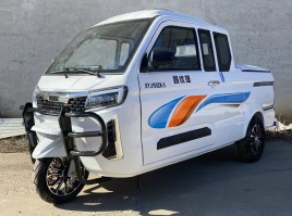 正三轮摩托车