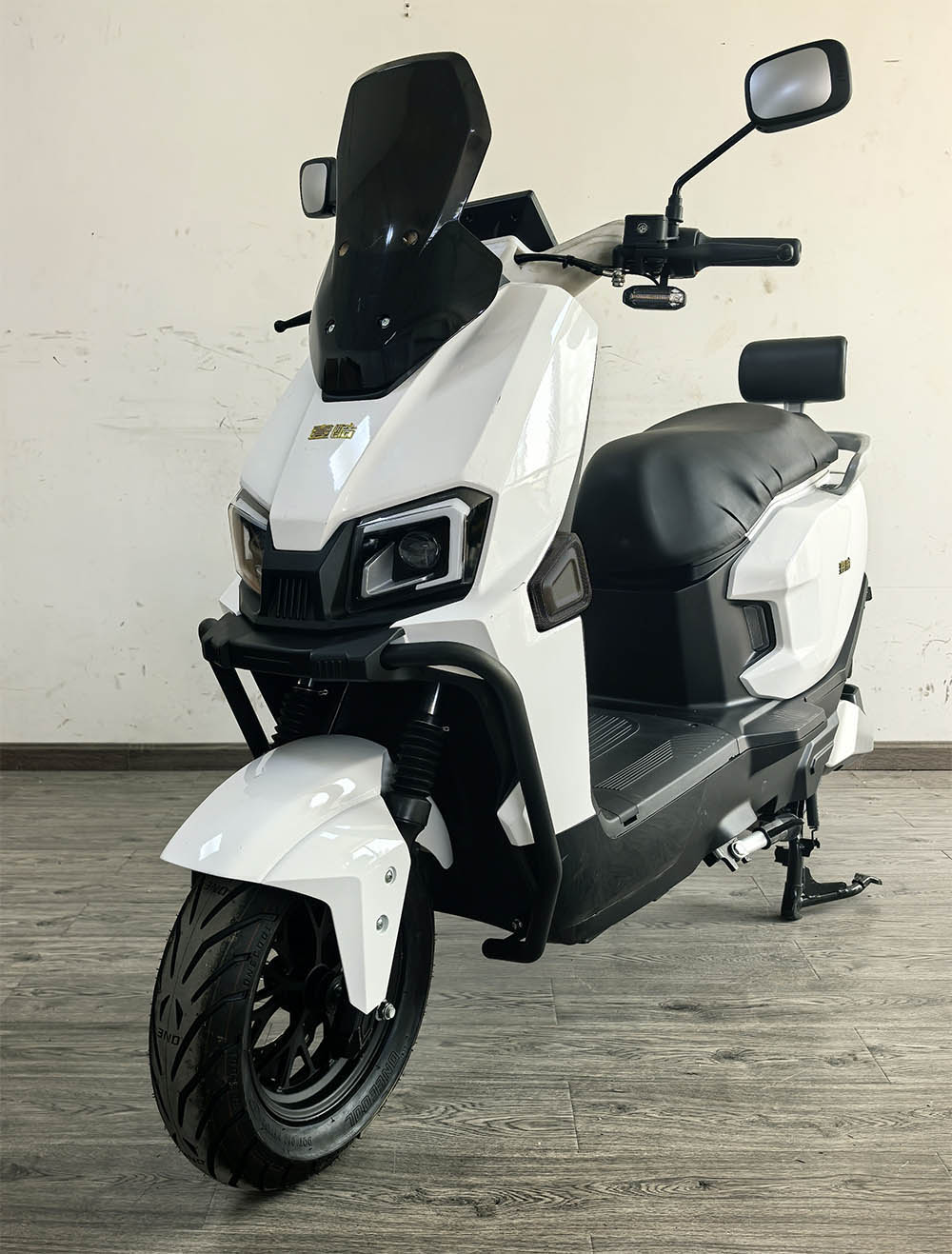电动两轮摩托车