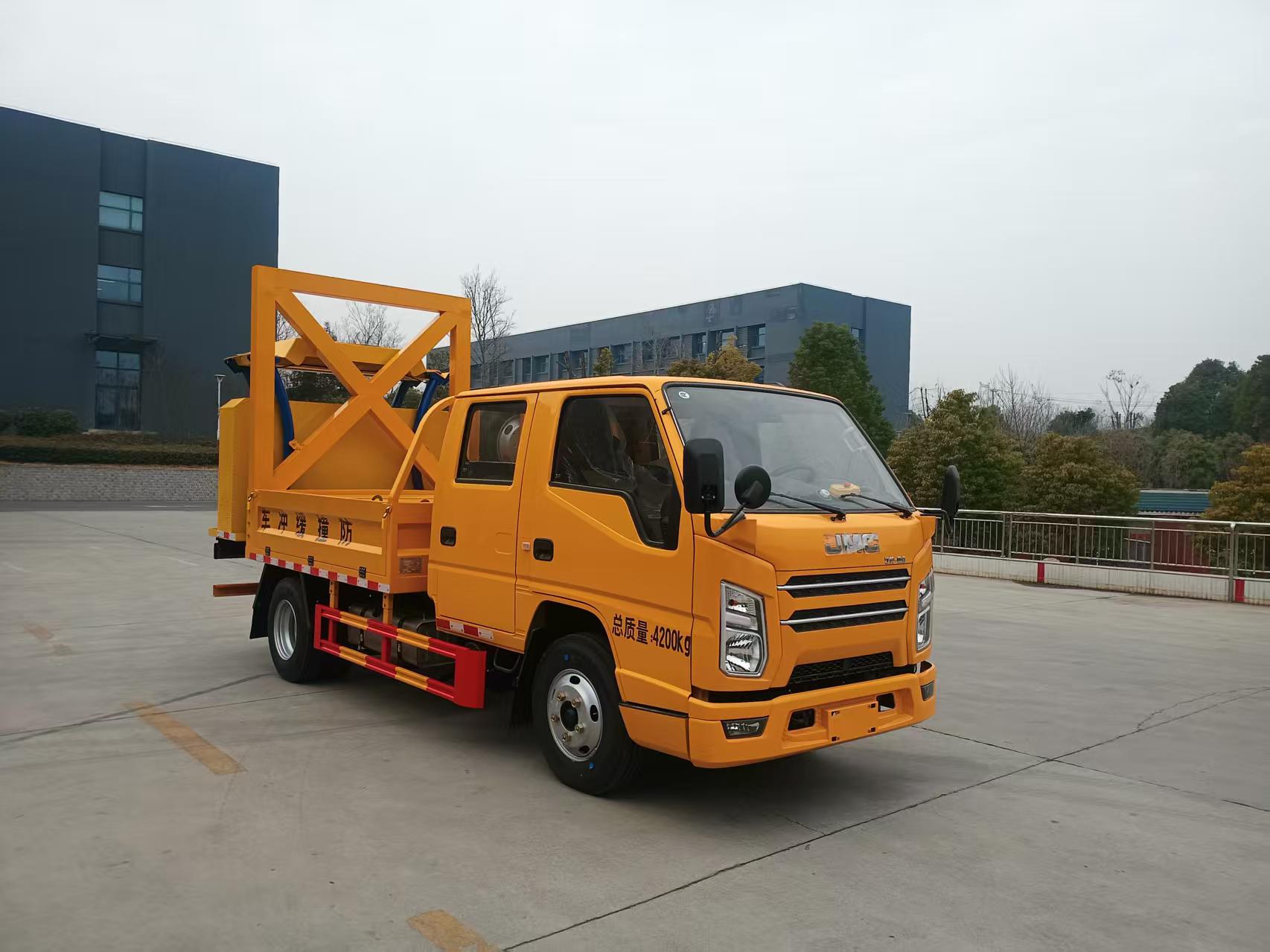 卡特利牌HTT5040TFZJX6防撞缓冲车