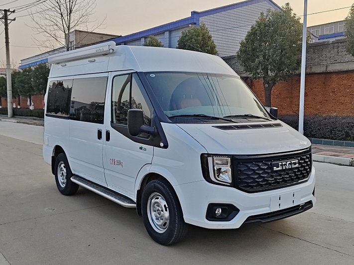 龙牧双星牌LMX5040TSYJX6宿营车
