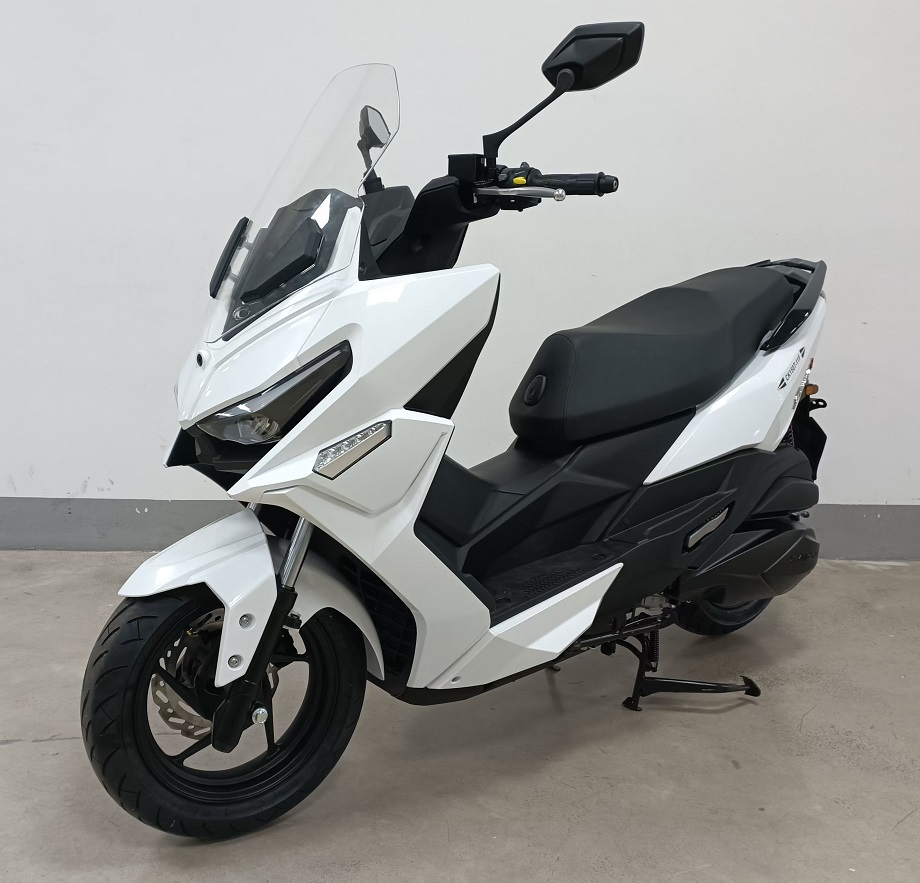 两轮摩托车