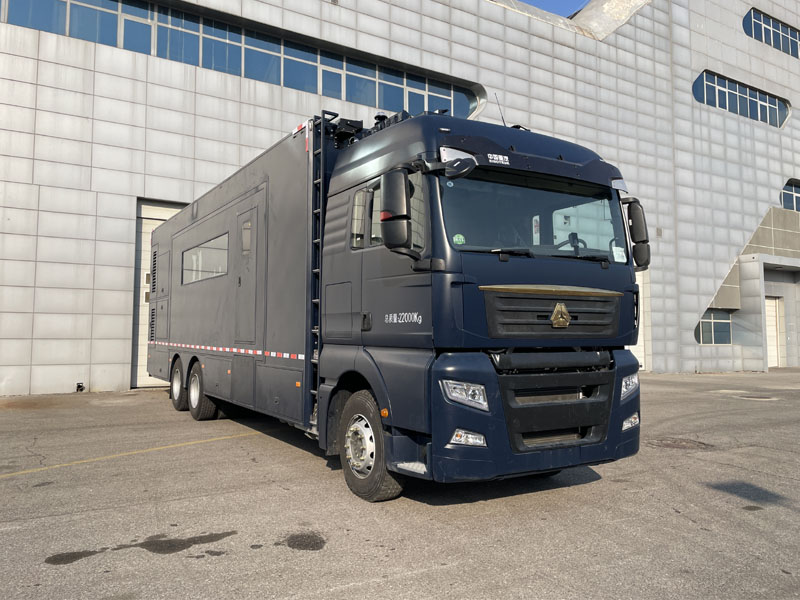 驰远牌BSP5220XZH指挥车