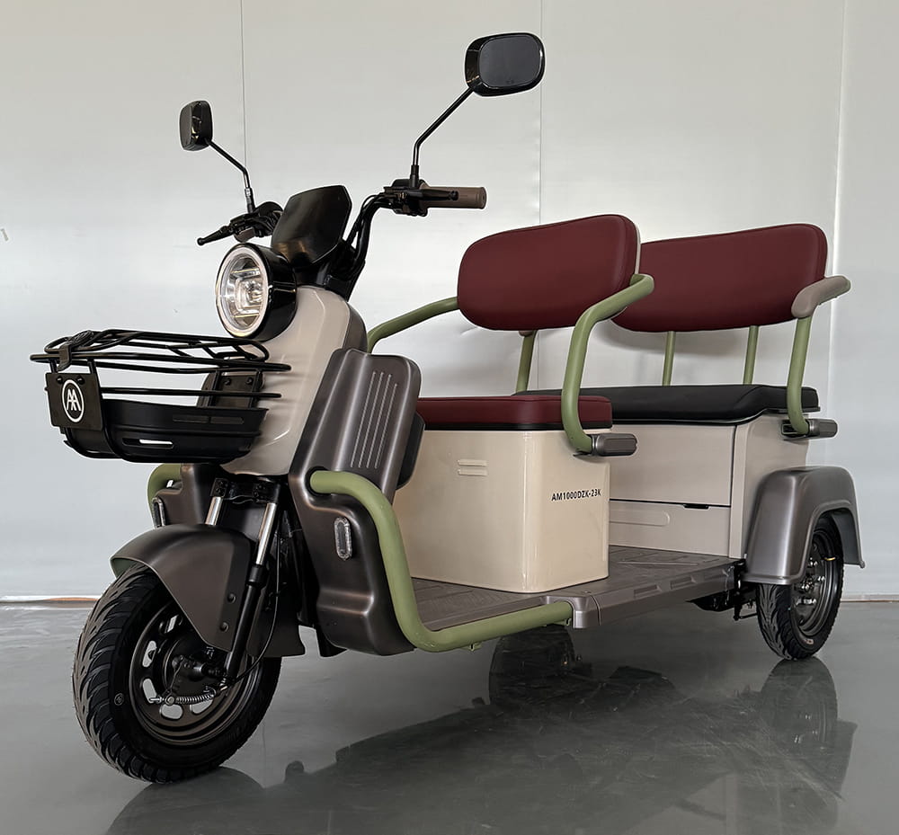电动正三轮摩托车