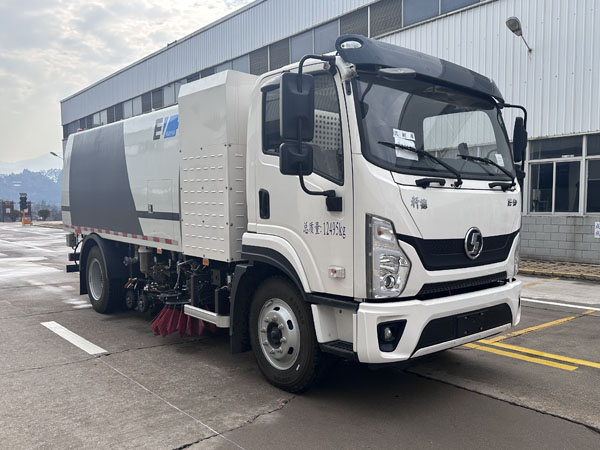 陕汽牌SXD5120TXSBEV2纯电动洗扫车
