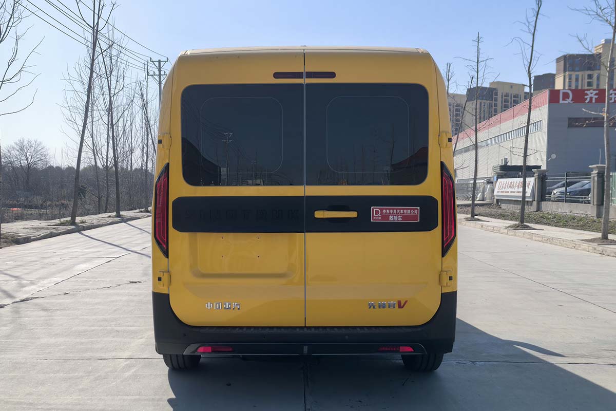 救险车图片