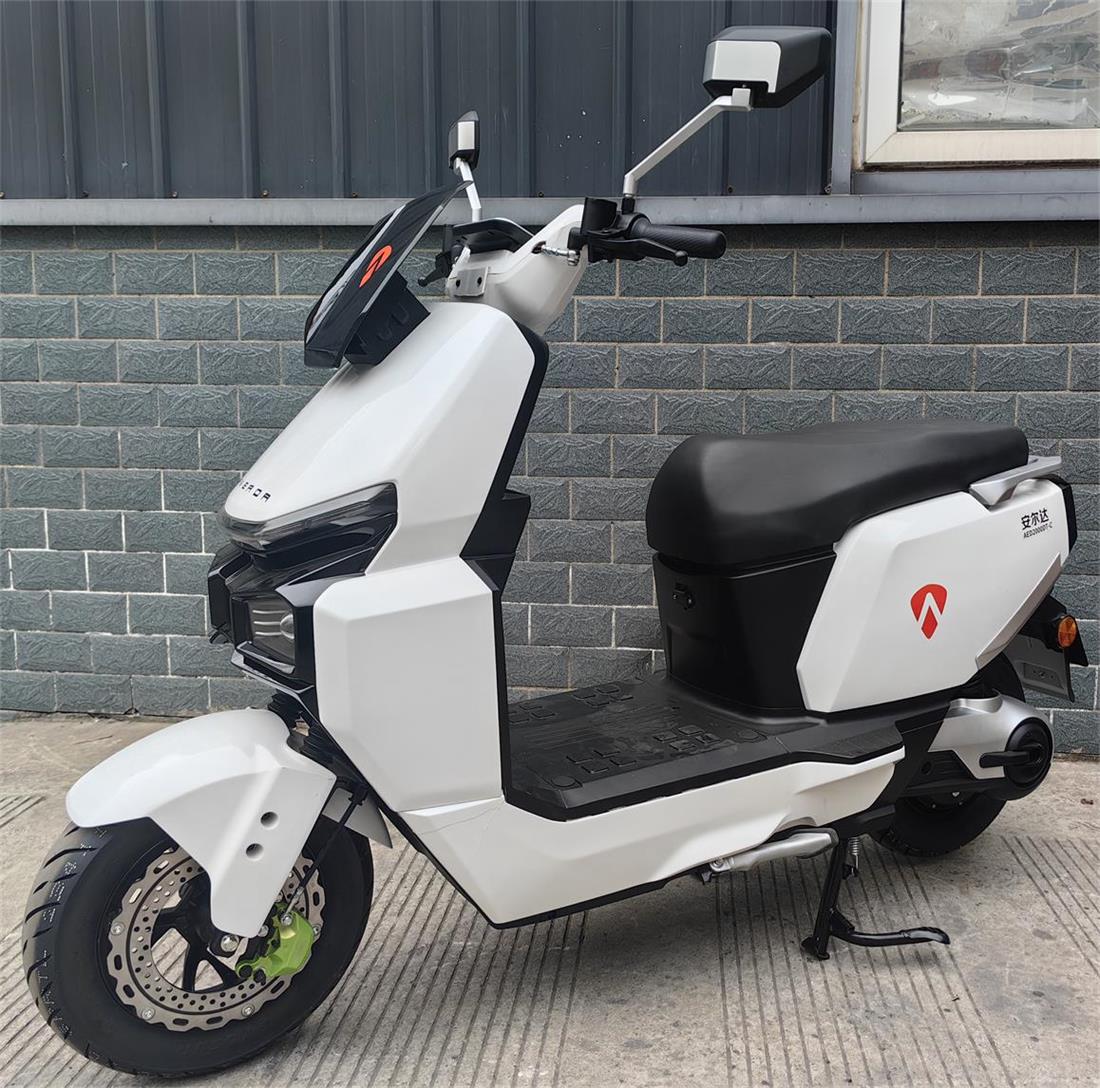 电动两轮摩托车