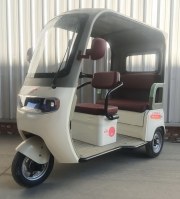 电动正三轮摩托车