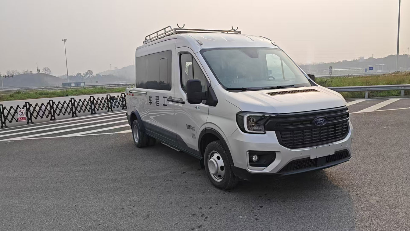 江铃全顺牌JX5046XGCTJB26工程车