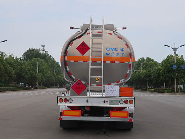 凌宇牌CLY9351GYYA铝合金运油半挂车公告图片