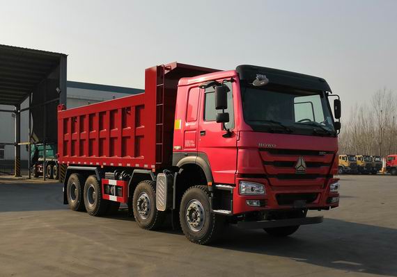豪沃牌 400马力 前四后八 自卸汽车(ZZ3317V2767F1)