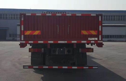 LZ1252H5CC1 乘龙牌290马力前四后四(小三轴)柴油9.7米国六载货汽车图片