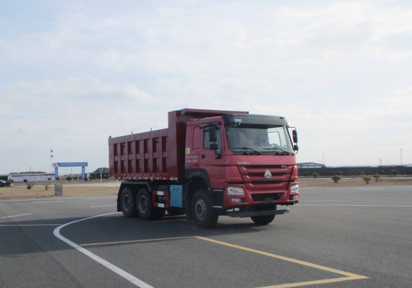 豪沃牌 445马力 后双桥,后八轮 自卸汽车(ZZ3257V3647F1)