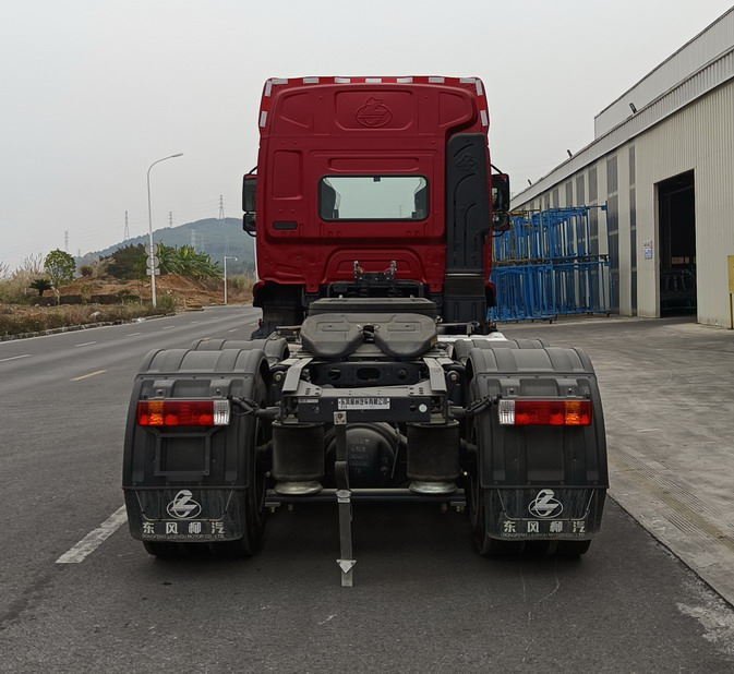 乘龙牌LZ4251H5DC2危险品运输半挂牵引车公告图片