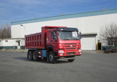 豪沃牌 445马力 后双桥,后八轮 自卸汽车(ZZ3257V3847F1)