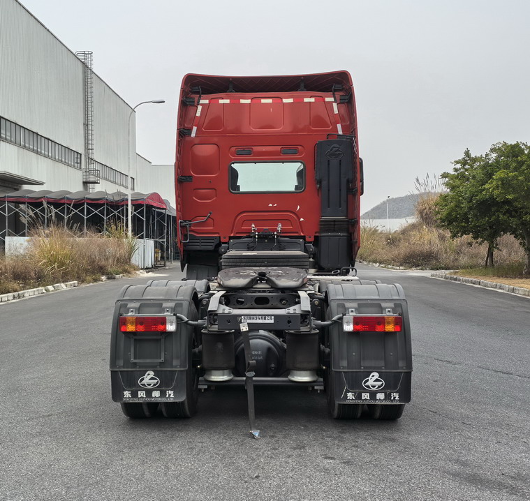 乘龙牌LZ4250H5DC2危险品运输半挂牵引车公告图片