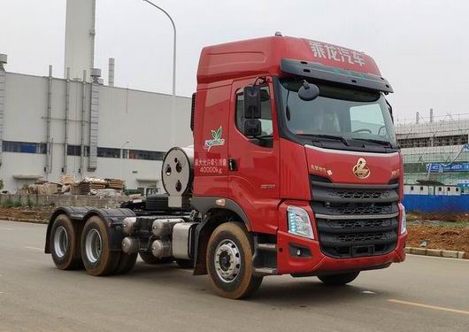 乘龙牌 400马力 牵引汽车(LZ4250H5DM1)