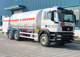 低温液体运输车
