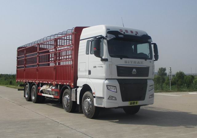 汕德卡牌ZZ5316CCYV466HF1L仓栅式运输车