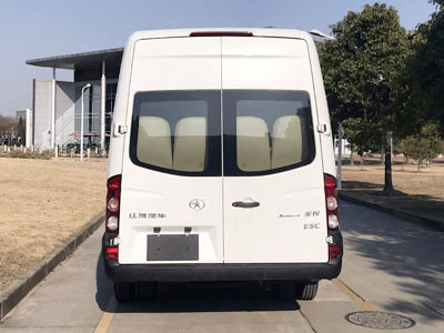轻型客车图片