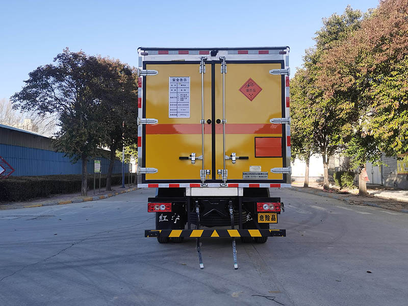 紅宇牌HYJ5120XQY-BJ爆破器材運(yùn)輸車公告圖片