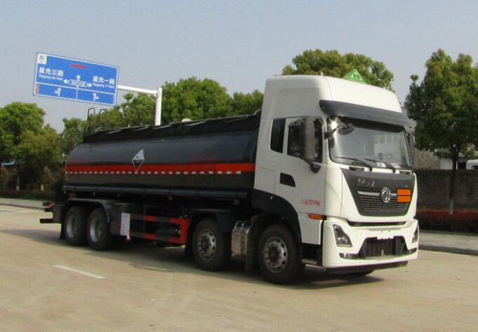 中汽力威牌HLW5320GFWD6腐蚀性物品罐式运输车