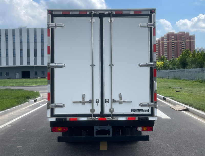 飛碟牌FD5042XLCD66K6-2冷藏車(chē)公告圖片