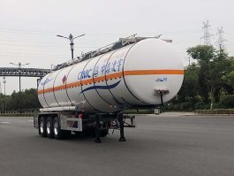 易燃液体罐式运输半挂车