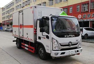程力威牌CLW5040XRQB6易燃气体厢式运输车