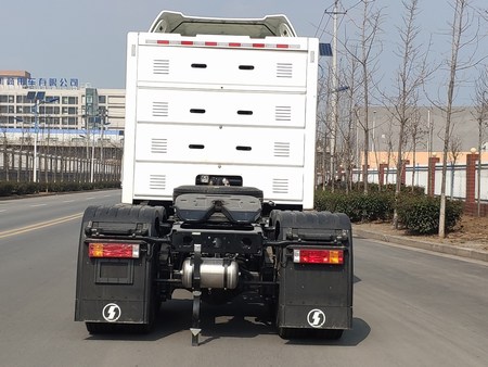 SX4251MPN404 陕汽牌461马力后双桥,后八轮CNG国六牵引汽车图片