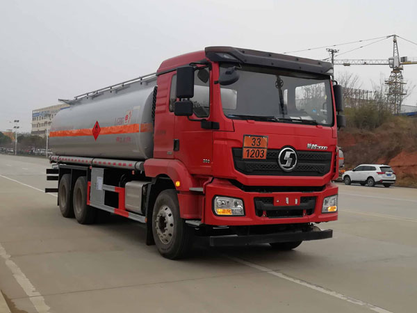 楚胜牌CSC5269GYYS6运油车